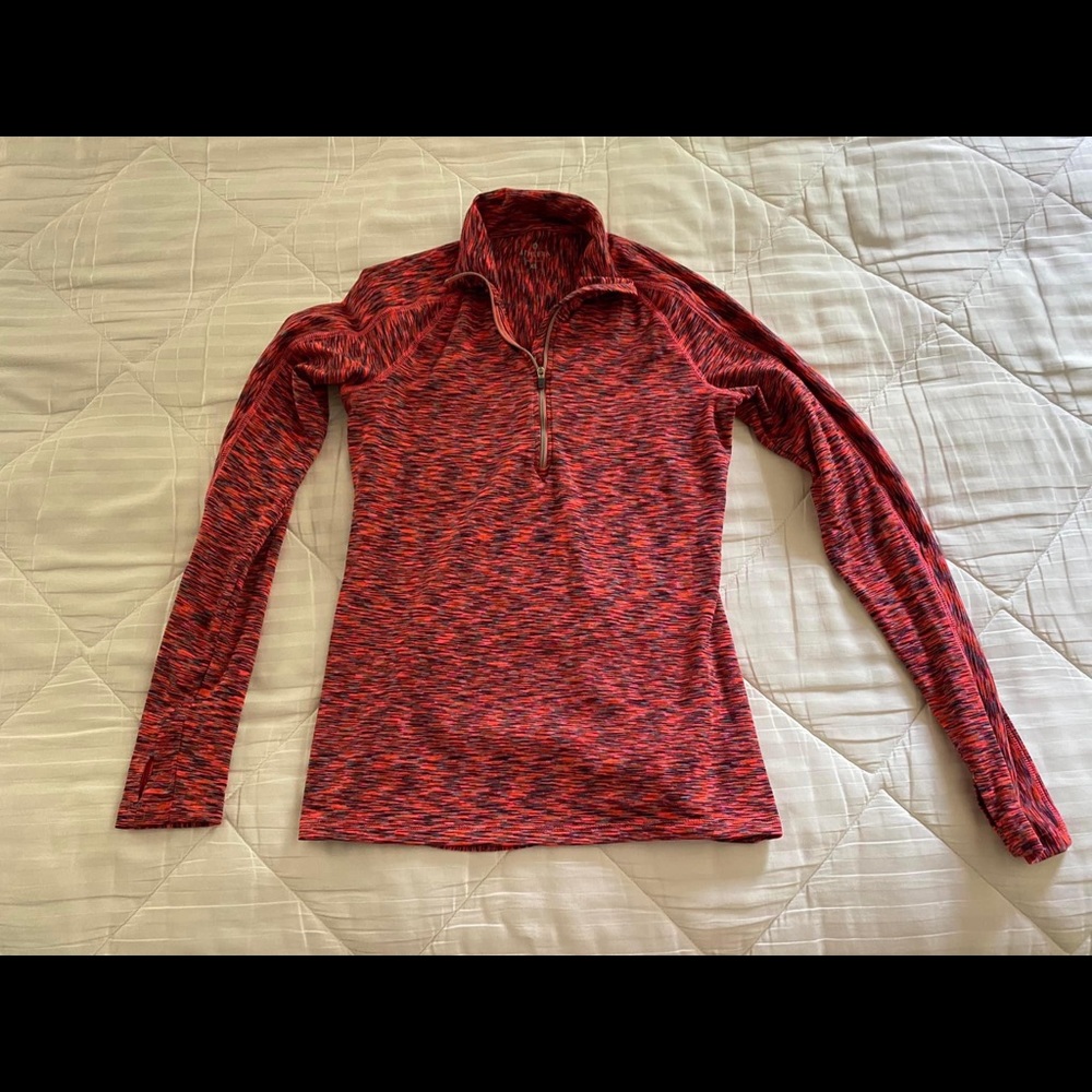 Athleta long sleeve activewear pullover